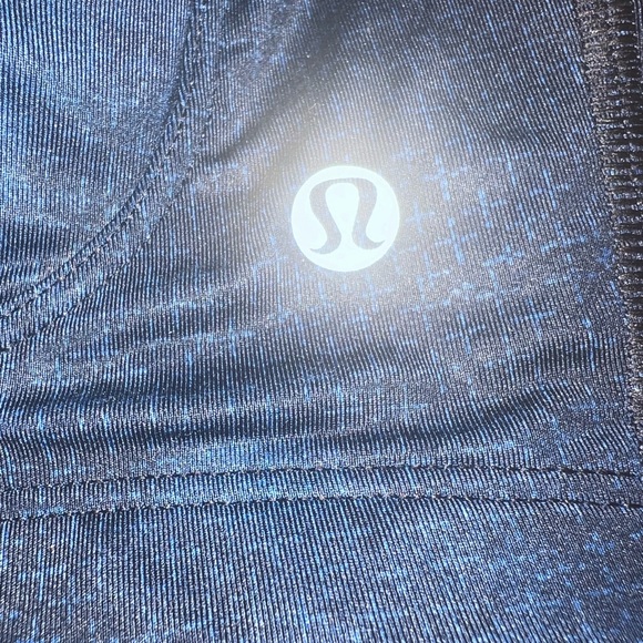 Lululemon Ta TaTamer ll Sz 36C - Picture 8 of 9